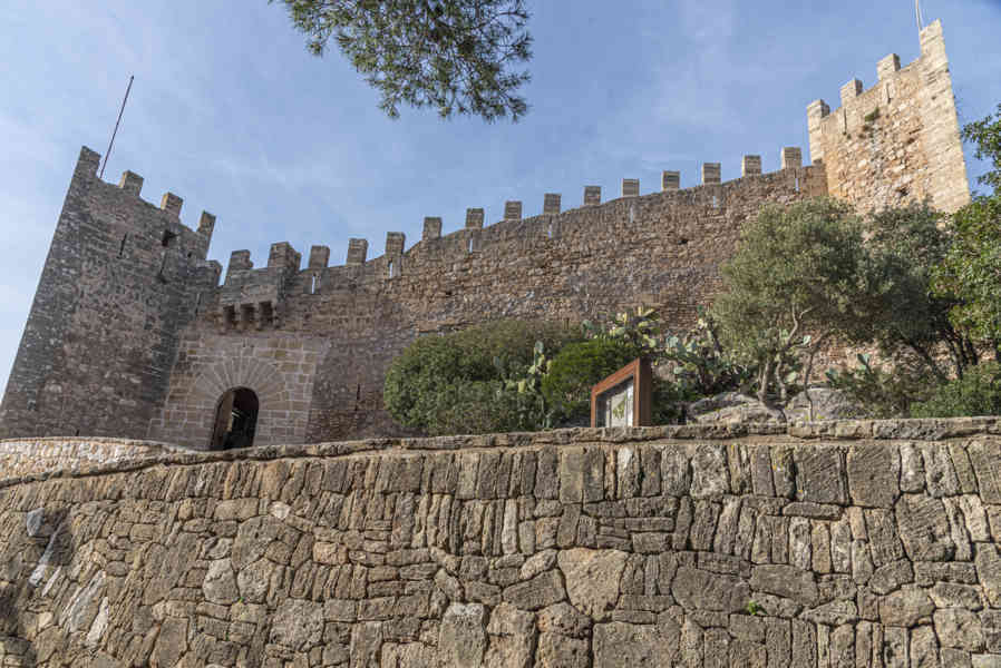Mallorca - Capdepera 02 - castillo de Capdepera.jpg